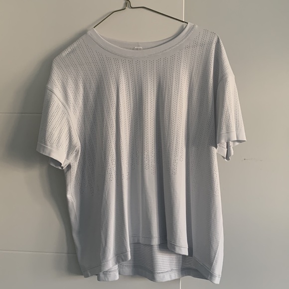 Lululemon Train to be short sleeve *rain stripe - Picture 3 of 4